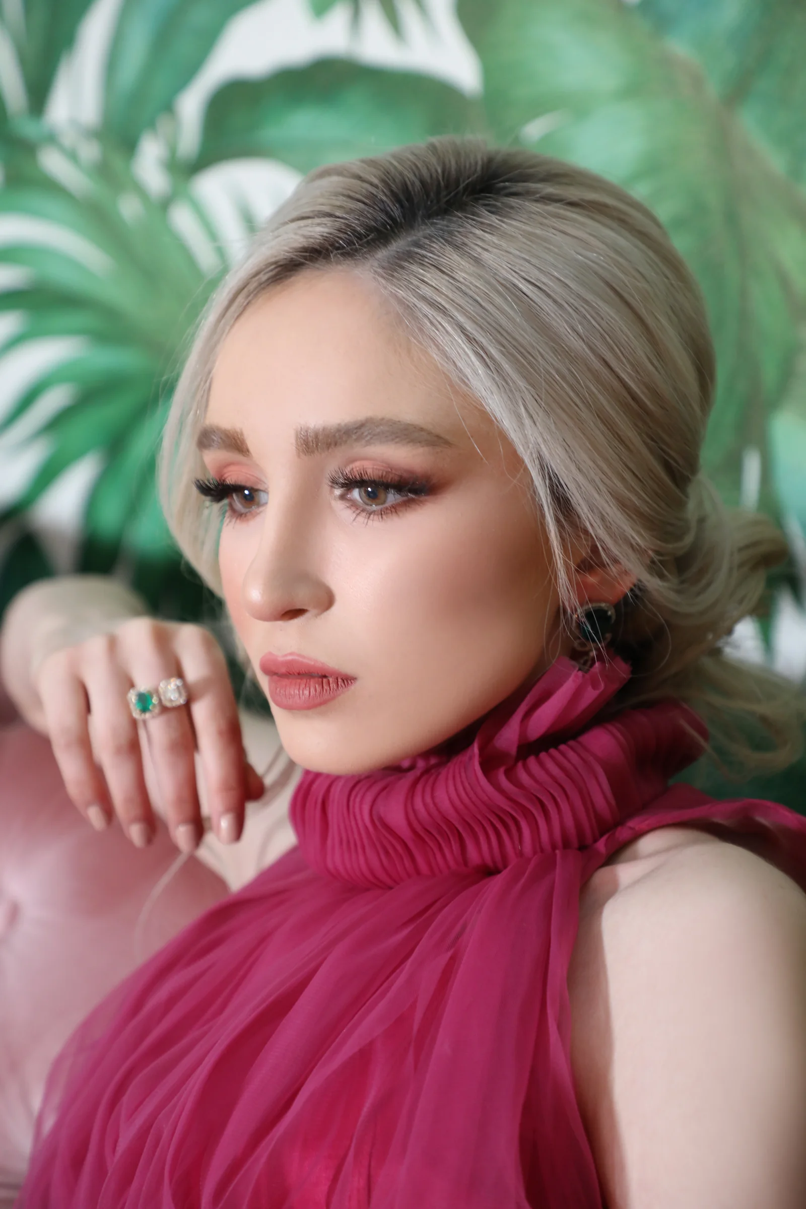 Soft daytime makeup by Makeup by Haleh, natural lashes and light contouring