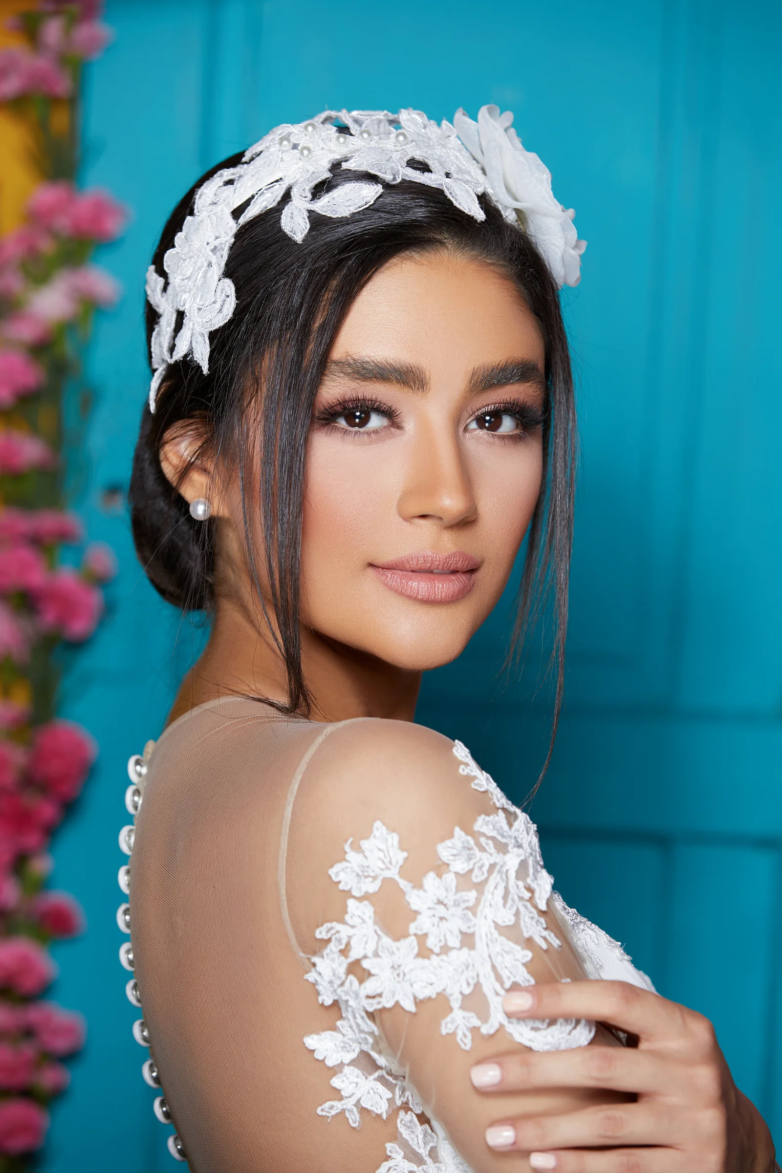Detailed bridal eye makeup by Makeup by Haleh, bride wearing a lace headpiece